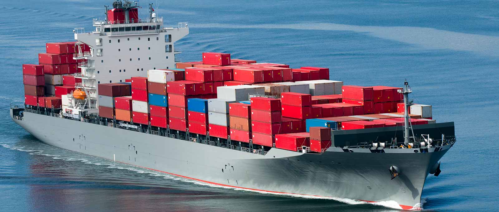 适用于运输船和货船的电缆和管道穿隔系统