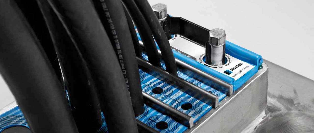 酷游KU游官网
电磁屏蔽密封系统