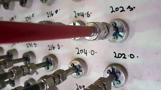 液化天然气驱动油船，韩国